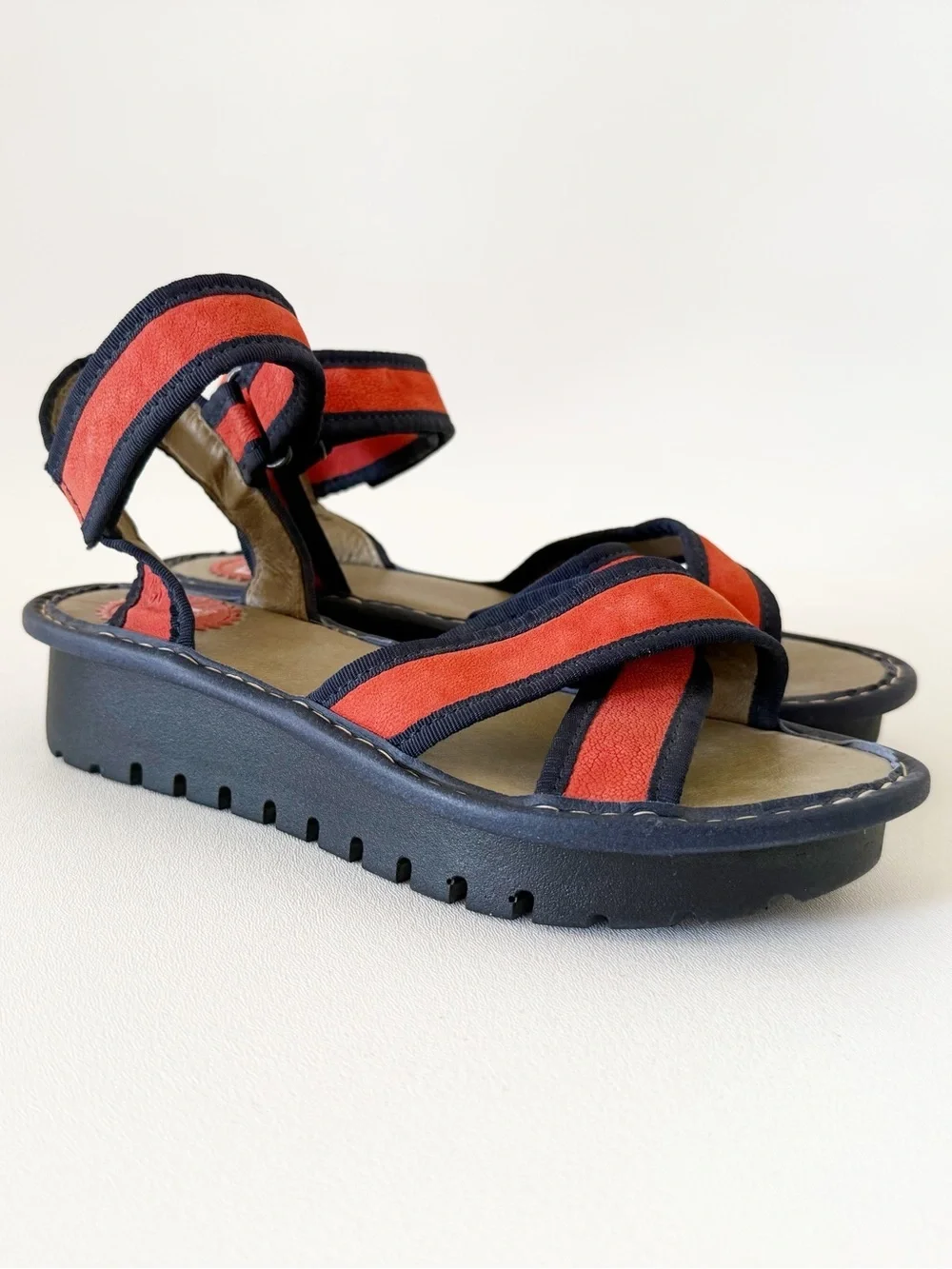 Fly London Shoes Strappy Platform Sandals Criss Cross Casual  8.5
